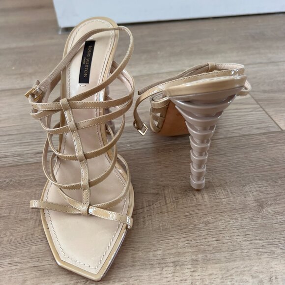 Louis Vuitton Heels Size 39 - Picture 3 of 7